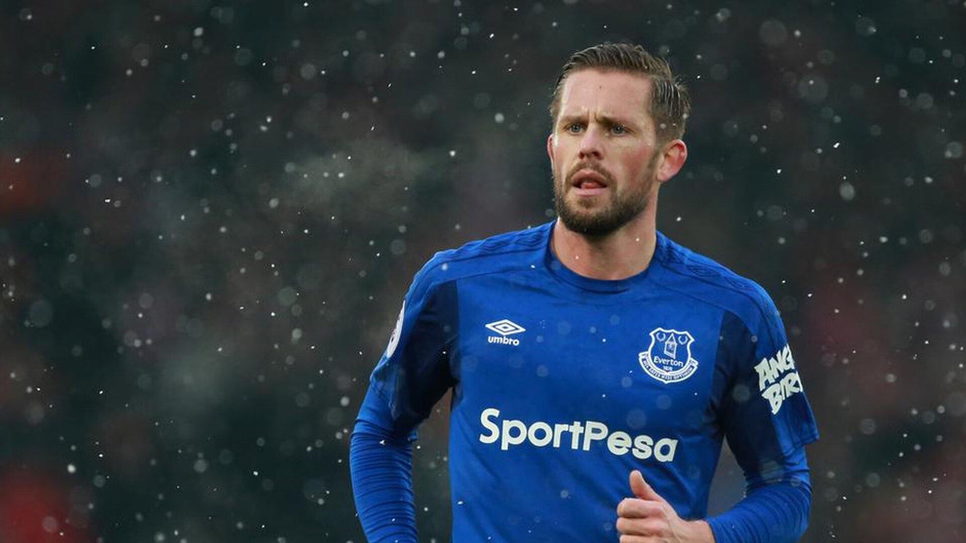 北京鸭内线支柱Richard Solomon两双表现抢眼,北京鸭队