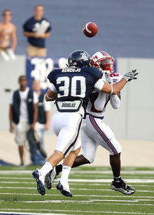 开云体育在线-拜仁传控优势明显，牢牢控制比赛，拜仁的传奇